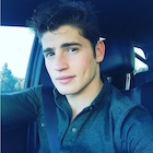 Gregg Sulkin : gregg-sulkin-1489042441.jpg