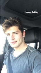 Gregg Sulkin : gregg-sulkin-1497149642.jpg