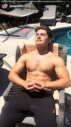 Gregg Sulkin : gregg-sulkin-1498006935.jpg