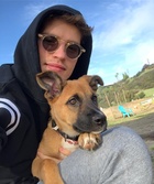 Gregg Sulkin : gregg-sulkin-1552795021.jpg