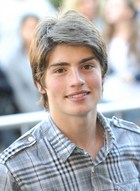 Gregg Sulkin : greggsulkin_1279042493.jpg