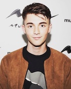 Greyson Chance : greyson-chance-1463063761.jpg