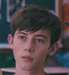 Griffin Gluck : griffin-gluck-1637461399.jpg