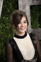 Hailee Steinfeld : hailee-steinfeld-1370795100.jpg