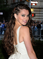 Hailee Steinfeld : hailee-steinfeld-1382044831.jpg