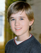 Haley Joel Osment : TI4U_u1140745169.jpg