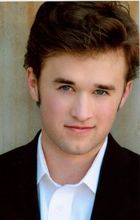 Haley Joel Osment : haley_joel_osment_1221453833.jpg