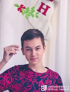 Hayden Byerly : hayden-byerly-1451446921.jpg