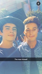 Hayes Grier : TI4U1439821261.jpg