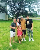 Hayes Grier : TI4U1500103801.jpg