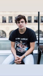 Hayes Grier : hayes-grier-1537994102.jpg