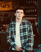 Hayes Grier : hayes-grier-1582400342.jpg