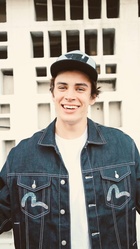 Hayes Grier : hayes-grier-1589769902.jpg