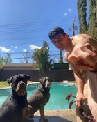 Hayes Grier : hayes-grier-1618090921.jpg