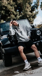 Hayes Grier : hayes-grier-1675664821.jpg