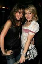 Hilary Duff : TI4U_u1149627888.jpg