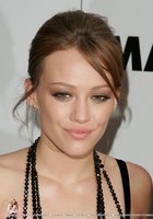 Hilary Duff : TI4U_u1157328737.jpg