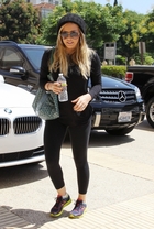 Hilary Duff : hilary-duff-1314377557.jpg