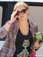 Hilary Duff : hilary-duff-1319128146.jpg