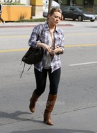 Hilary Duff : hilary-duff-1319510328.jpg