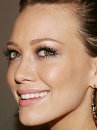 Hilary Duff : hilary-duff-1324442719.jpg