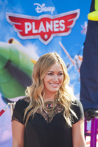 Hilary Duff : hilary-duff-1377093419.jpg