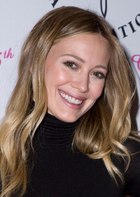 Hilary Duff : hilary-duff-1398288868.jpg