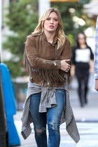 Hilary Duff : hilary-duff-1412994133.jpg