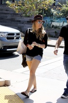 Hilary Duff : hilary-duff-1414085227.jpg