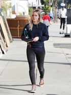 Hilary Duff : hilary-duff-1424375101.jpg