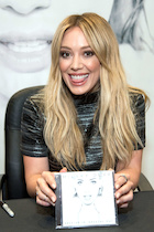 Hilary Duff : hilary-duff-1447066360.jpg