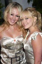 Hilary Duff : hillary_duff_1220218015.jpg