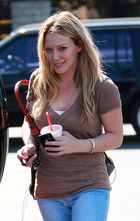 Hilary Duff : hillary_duff_1223797024.jpg