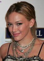 Hilary Duff : hillary_duff_1224450515.jpg