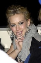 Hilary Duff : hillary_duff_1239230022.jpg