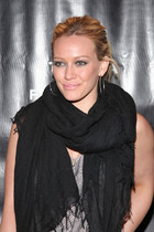 Hilary Duff : hillary_duff_1240707196.jpg