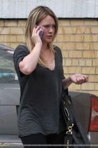 Hilary Duff : hillary_duff_1249771221.jpg