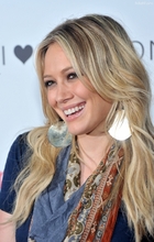 Hilary Duff : hillary_duff_1250907944.jpg