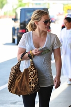 Hilary Duff : hillary_duff_1251752088.jpg