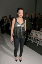Hilary Duff : hillary_duff_1253141069.jpg