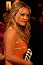 Hilary Duff : hillary_duff_1257656721.jpg