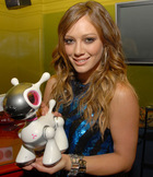 Hilary Duff : hillary_duff_1277228530.jpg