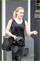 Hilary Duff : hillary_duff_1278530616.jpg