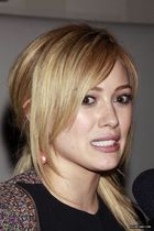 Hilary Duff : hillary_duff_1278794731.jpg