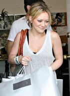 Hilary Duff : hillary_duff_1287006620.jpg