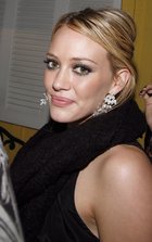 Hilary Duff : hillary_duff_1287007047.jpg