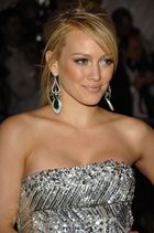 Hilary Duff : hillary_duff_1292614445.jpg