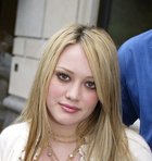 Hilary Duff : hillary_duff_1293171129.jpg