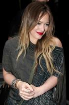 Hilary Duff : hillary_duff_1296947422.jpg