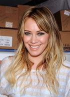 Hilary Duff : hillary_duff_1304618574.jpg